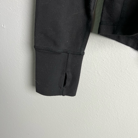 Tommy Bahama Activewear‎ Black Full Zip- Medium - Picture 2 of 8